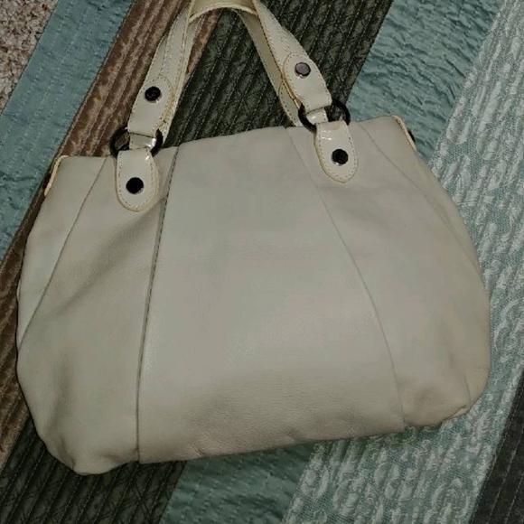 Vera Wang Ivory leather handbag - Picture 5 of 6